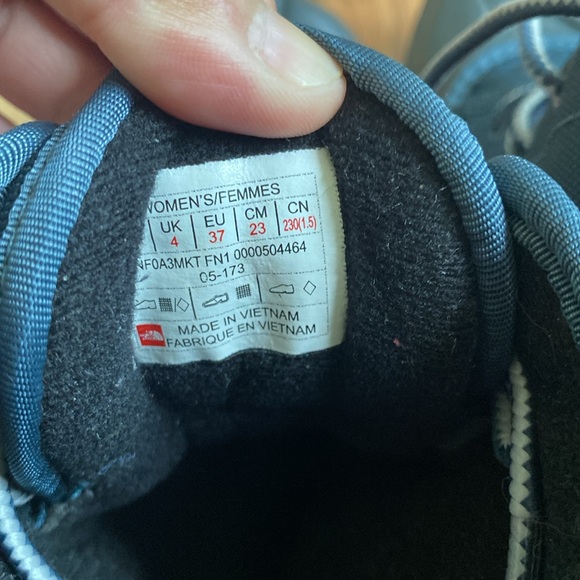 Northface Winter Boots - Picture 4 of 6